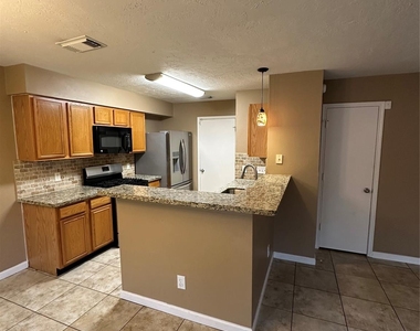 12110 Bowsman Drive - Photo Thumbnail 18