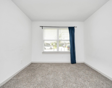 7007 Fleetwood Crescent Way - Photo Thumbnail 21