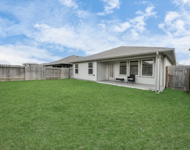 7007 Fleetwood Crescent Way - Photo Thumbnail 32