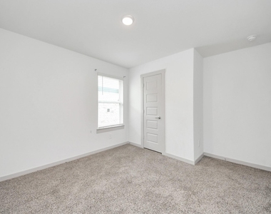 7007 Fleetwood Crescent Way - Photo Thumbnail 24