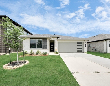 7007 Fleetwood Crescent Way - Photo Thumbnail 37