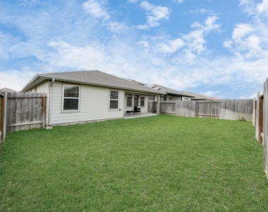 7007 Fleetwood Crescent Way - Photo Thumbnail 33