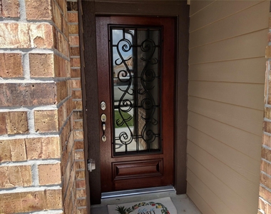 5211 Ivory Glass Drive - Photo Thumbnail 2