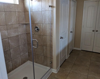 5211 Ivory Glass Drive - Photo Thumbnail 9