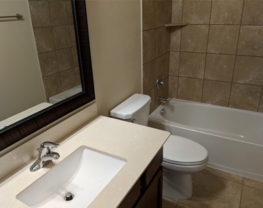 5211 Ivory Glass Drive - Photo Thumbnail 14