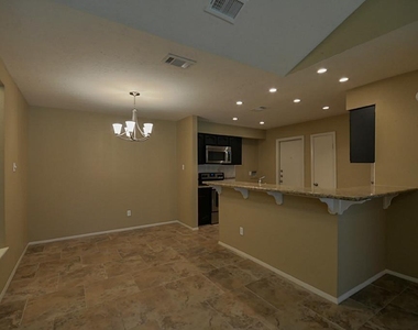 5831 Culross Close - Photo Thumbnail 3