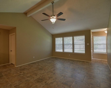 5831 Culross Close - Photo Thumbnail 2