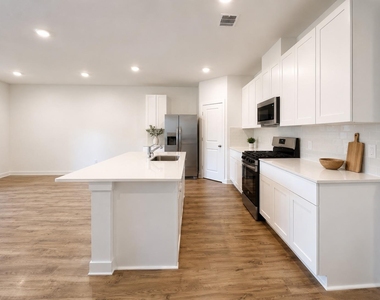 28130 Meadowlark Sky Dr - Photo Thumbnail 4