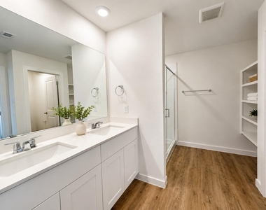 28130 Meadowlark Sky Dr - Photo Thumbnail 2