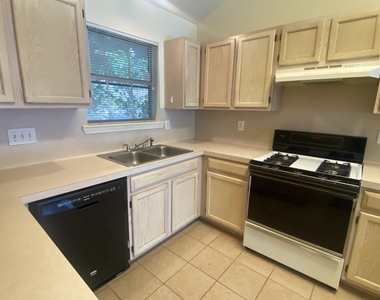 2222 Havenhouse Drive - Photo Thumbnail 4