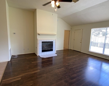2222 Havenhouse Drive - Photo Thumbnail 2