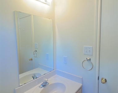 2222 Havenhouse Drive - Photo Thumbnail 9