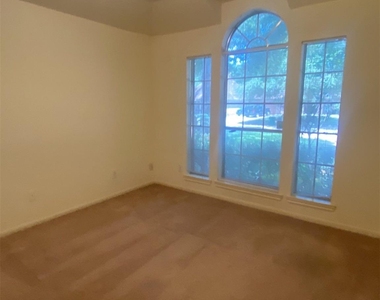 2222 Havenhouse Drive - Photo Thumbnail 3