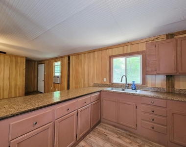 20272 Forest Woods Lane - Photo Thumbnail 5