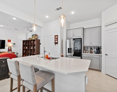 7907 Starfish Arbor Drive - Photo Thumbnail 3