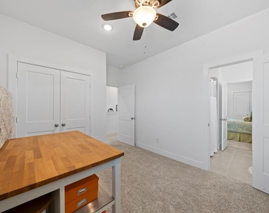7907 Starfish Arbor Drive - Photo Thumbnail 13