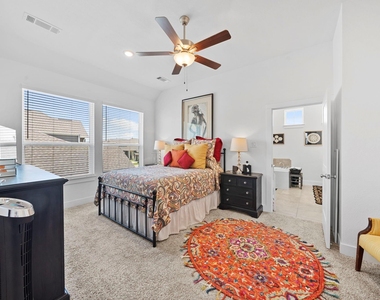 7907 Starfish Arbor Drive - Photo Thumbnail 15