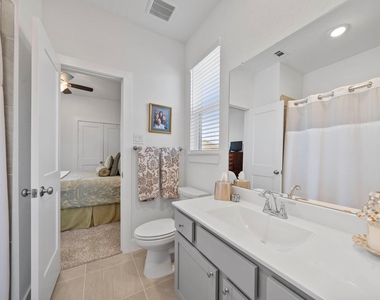 7907 Starfish Arbor Drive - Photo Thumbnail 11