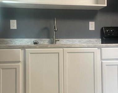 2631 Oakcliff Street - Photo Thumbnail 11