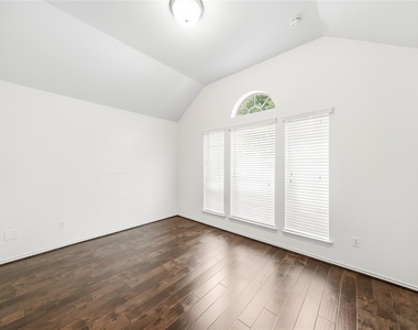 3802 Windmill Links Drive - Photo Thumbnail 20