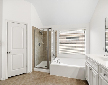 3802 Windmill Links Drive - Photo Thumbnail 17