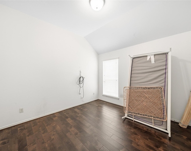 3802 Windmill Links Drive - Photo Thumbnail 18