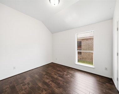 3802 Windmill Links Drive - Photo Thumbnail 19