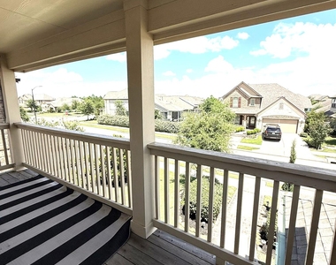 15823 Vanderpool River Drive - Photo Thumbnail 18