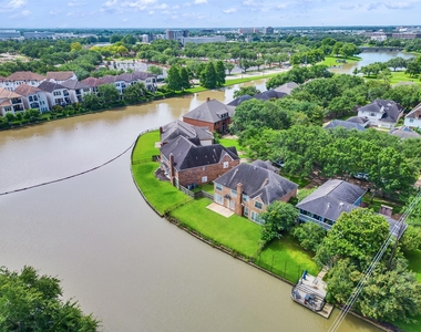 1127 Gloria Court - Photo Thumbnail 6