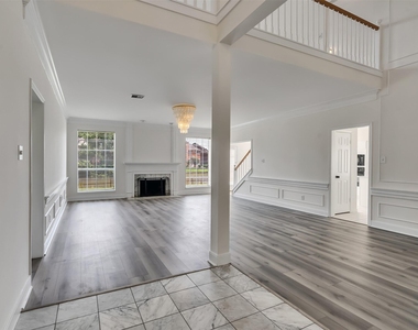 1127 Gloria Court - Photo Thumbnail 11