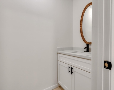 1127 Gloria Court - Photo Thumbnail 27