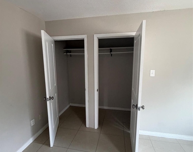 1209 Glenn Avenue - Photo Thumbnail 11