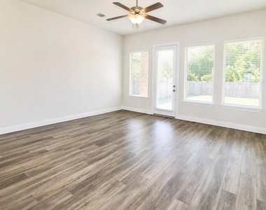 10919 Texas Rose Drive - Photo Thumbnail 2