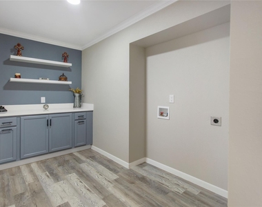 904 Westview Circle - Photo Thumbnail 25