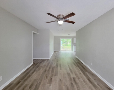 3121 Proswimmer Street - Photo Thumbnail 16