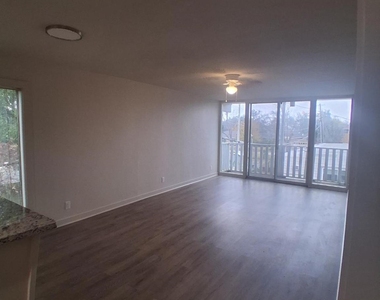 8906 Ilona Lane - Photo Thumbnail 4