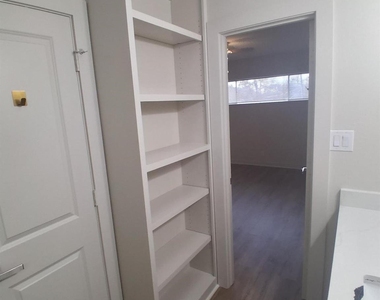 8906 Ilona Lane - Photo Thumbnail 5