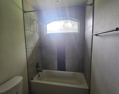 3206 Pebble Lake Drive - Photo Thumbnail 22