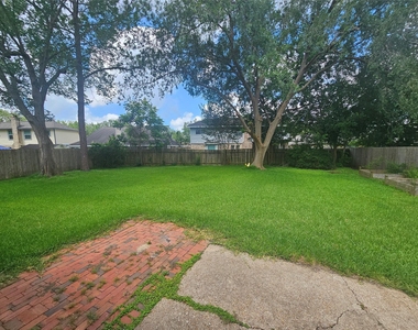 3206 Pebble Lake Drive - Photo Thumbnail 29