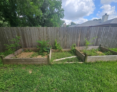 3206 Pebble Lake Drive - Photo Thumbnail 28