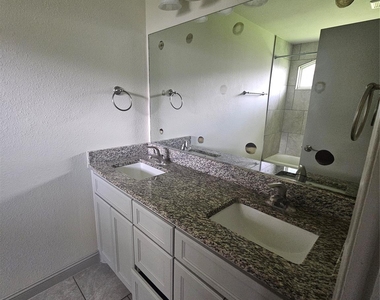 3206 Pebble Lake Drive - Photo Thumbnail 25