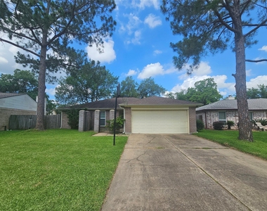 3206 Pebble Lake Drive - Photo Thumbnail 3