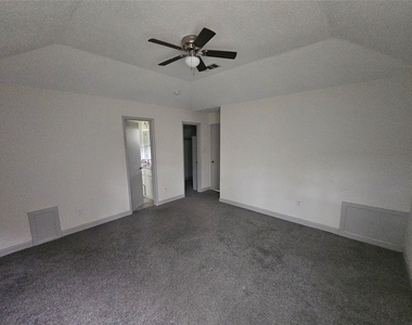 3206 Pebble Lake Drive - Photo Thumbnail 21