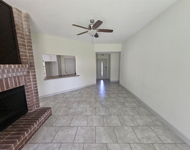 3206 Pebble Lake Drive - Photo Thumbnail 19