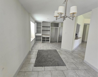3206 Pebble Lake Drive - Photo Thumbnail 8