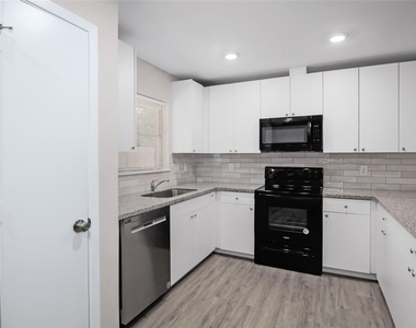 6225 Indigo Street - Photo Thumbnail 20