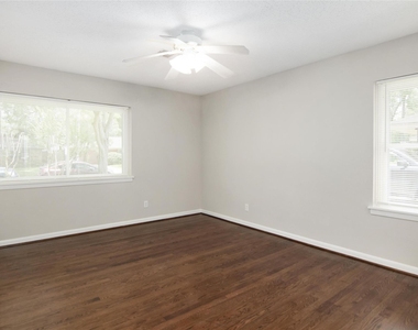 6225 Indigo Street - Photo Thumbnail 4