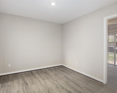 6225 Indigo Street - Photo Thumbnail 15