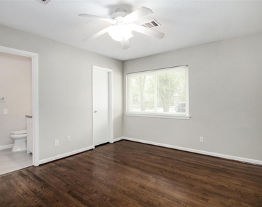 6225 Indigo Street - Photo Thumbnail 5