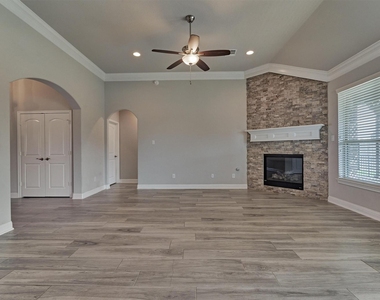 180 Racetrack Lane - Photo Thumbnail 12